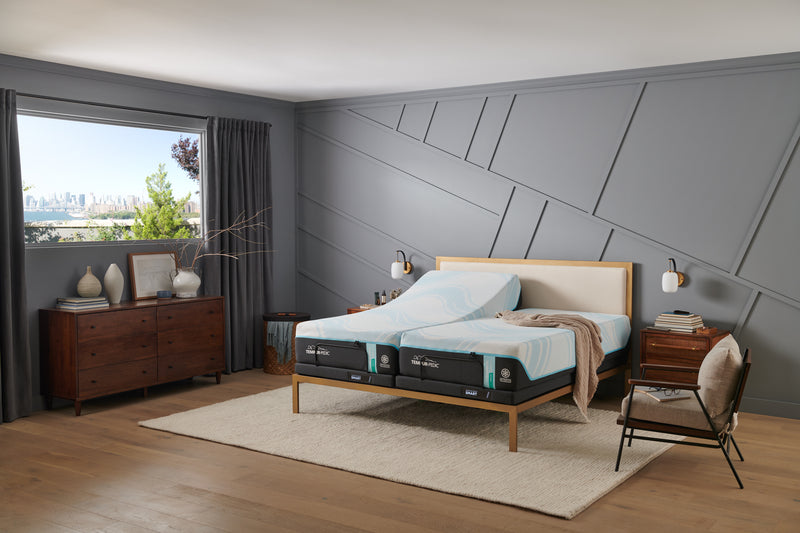 TEMPUR-PRObreeze (5° Cooler) Medium Hybrid